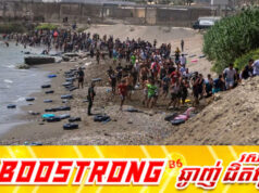 ជនអន្តោប្រវេសន៍រាប់ពាន់នាក់សម្រុកហែលទឹកឆ្លងដែនពីម៉ារ៉ុកទៅអេស្ប៉ាញ រហូតអាជ្ញាធរប្រកាសអាសន្នមនុស្សធម៌